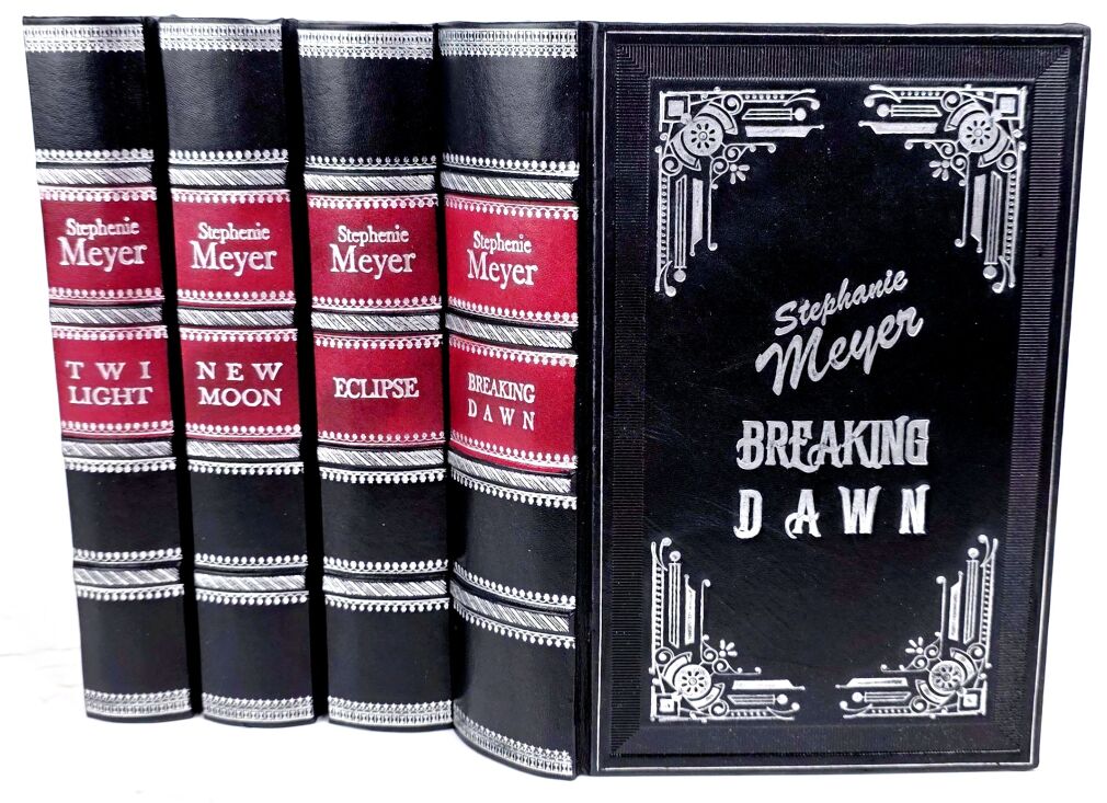 Stephenie Meyer - The Twilight Saga 4-book Collection Set In Exclusive Leather Binding, limited edition