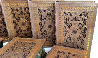 George R.r. Martin - A Game Of Thrones The Complete Box Set, premium leather rebound - 8