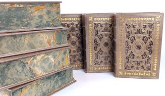 George R.r. Martin - A Game Of Thrones The Complete Box Set, premium leather rebound - 9