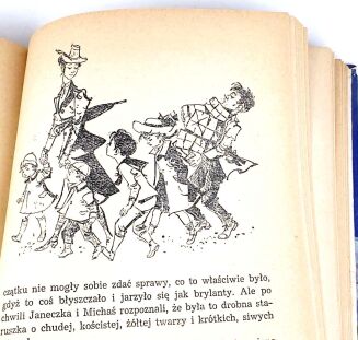 TRAVERS- AGNIESZKA OTWIERA DRZWI wyd. I - 4