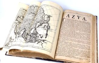 ŁUBIEŃSKI - SWIAT WE WSZYSTKICH SWOICH CZĘSCIACH WIĘKSZYCH I MNIEYSZYCH, TO IEST: W EUROPIE, AZYI, AFFRYCE Y AMERYCE, W MONARCHIACH, KROLESTWACH, XIĘSTWACH. Wrocław 1740 - 13