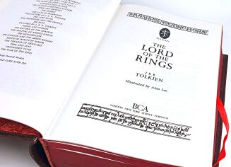 J.R.R. Tolkien – The Lord of the Rings Exclusive Leather Binding, Limited Edition with Custom Presentation Case - 15