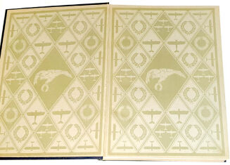 KU CZCI POLEGLYCH LOTNIKOW Księga pamiątkowa. IN HONOR OF THE FALLEN AVIATORS Commemorative book - 2