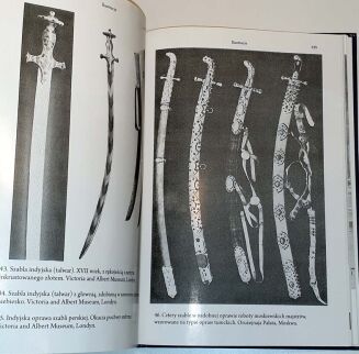 JARNUSZKIEWICZ - SZABLA WSCHODNIA JEJ TYPY NARODOWE  - 6