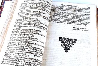 [KONSTYTUCYE]. CONSTITUCIE STATUTA Y PRZYWILEIE NA WALNYCH SEYMACH KORONNYCH OD ROKU PAŃSKIEGO 1550 ÁŻ DO ROKU 1637 UCHWALONE. Kraków 1637.  W Drukárniey Andrzeiá Piotrkowczyká - 12