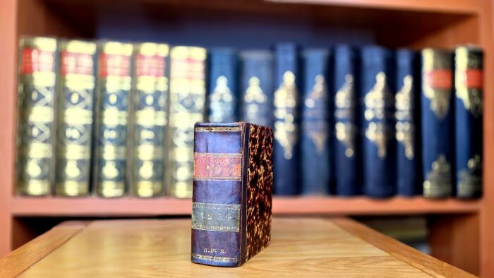 Stanisław Kostka Potocki - „Podróż do Ciemnogrodu” (Warszawa 1820). Pierwodruk głośnej satyry oświeceniowej.